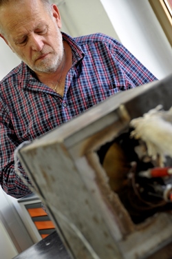 Alexandros Xanthoulis at Defkalion's demo in Milan July 23, 2013.